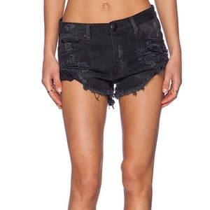 One Teaspoon Bandits Jean Short in Vintage Black